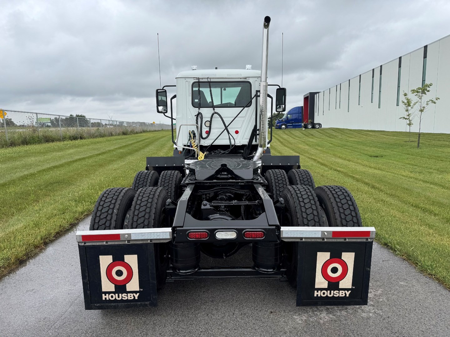 2022 Mack Anthem in Ankeny, IA — photo 5